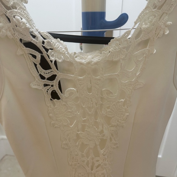 Beautiful white Bedo dress perfect for elegant affair or bride to be! - Picture 2 of 6